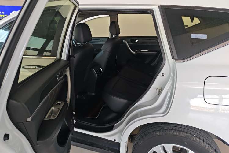 Used Haval M6 2019 1.5T DCT Two-Wheel Drive Elite Version China VI Standard
