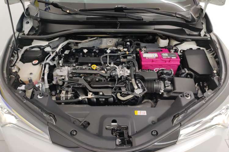 Used Toyota C-HR 2018 2.0L Leading with Sunroof China VI Standard
