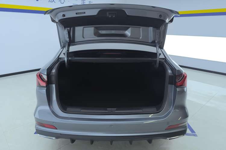 Used Roewe i5 2023 1.5L CVT Luxury Edition