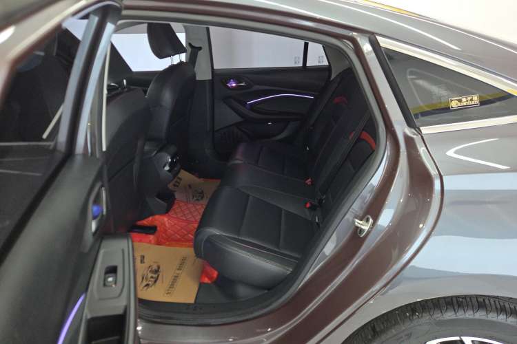 Used MG 5 2021 180 DVVT CVT Youth Luxury Edition
