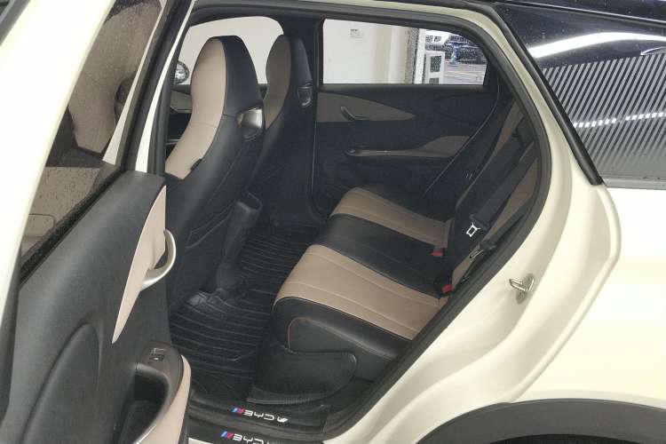 Used BYD Dolphin 2023 420 km Fashion Edition
