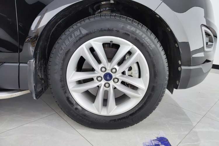 Used Ford Edge 2018 EcoBoost 245 Two-Wheel-Drive Platinum Edition 7-Seater China V Emission Standard
