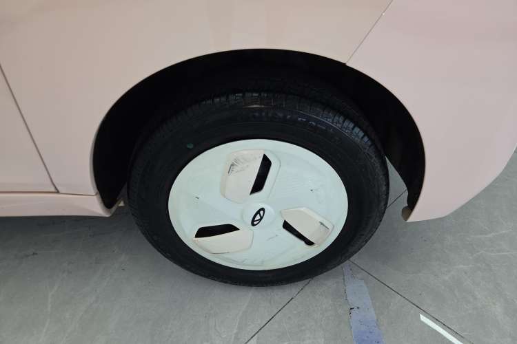 Used Chery QQ Ice Cream 2022 120km Conical Shape Lithium Iron Phosphate