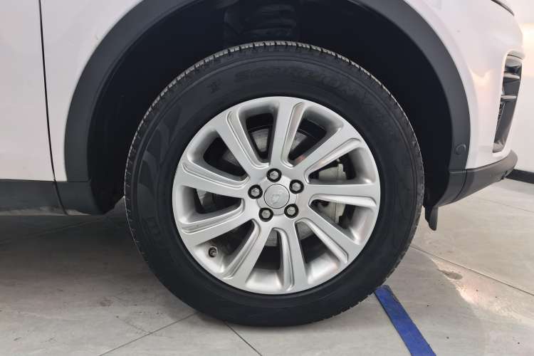 Used Land Rover Discovery Sport 2018 240 PS PURE Edition
