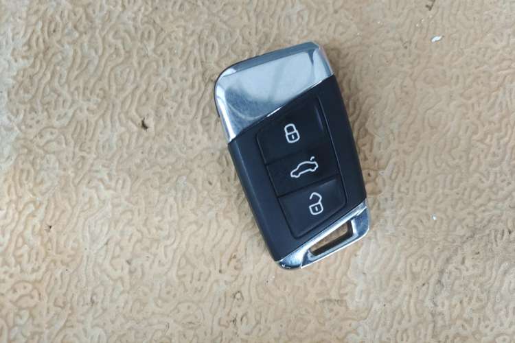 Used Volkswagen Passat 2019 330TSI Elite Edition China VI
