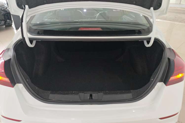 TDK.VehicleDetails.img