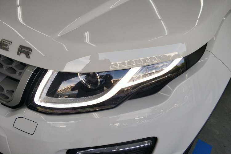 Used Land Rover Range Rover Evoque 2018 240 PS SE Smart Brilliance Edition
