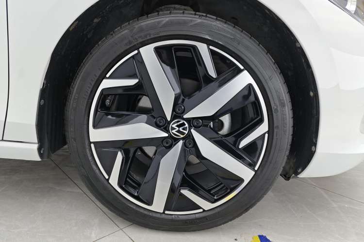 Used Volkswagen Lamando 2024 Lavida L 280TSI DSG Cool & Spicy Edition
