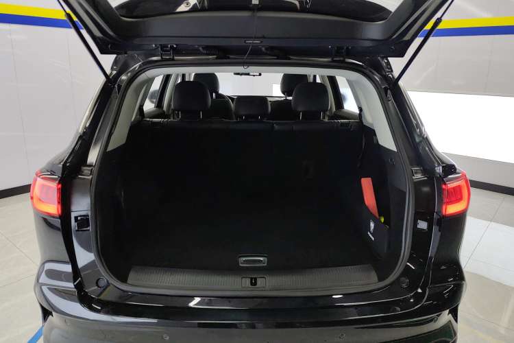 Used Roewe RX5 MAX 2019 300TGI Automatic 4G Connect Luxury Edition
