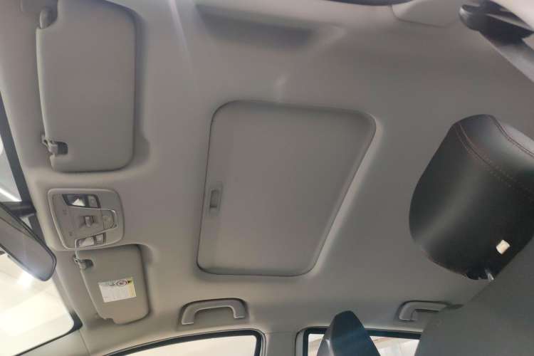 Used Geely Auto Vision X3 2021 PRO 1.5L CVT Deluxe Model
