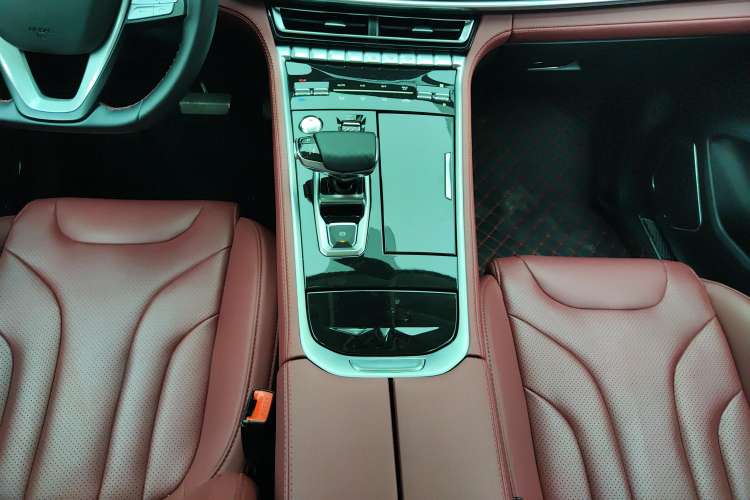 Used Changan CS85 COUPE 2021 1.5T DCT Luxury Edition
