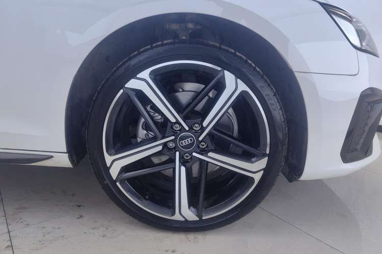 Used Audi A4L 2024 40 TFSI Luxury Dynamic Edition
