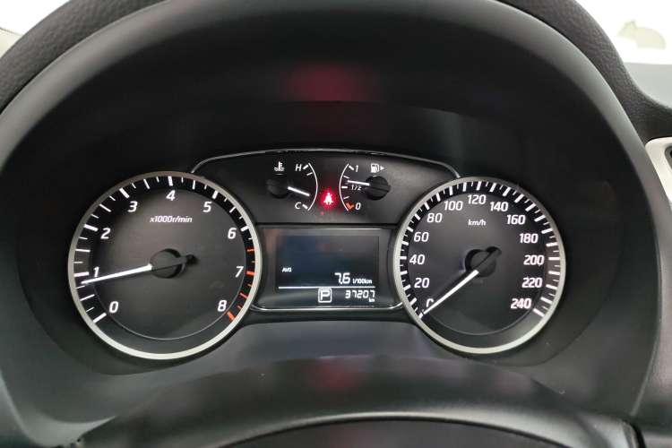 Used Nissan Sylphy 2019 1.6XV CVT Smart Connect Luxury Edition China VI Standard