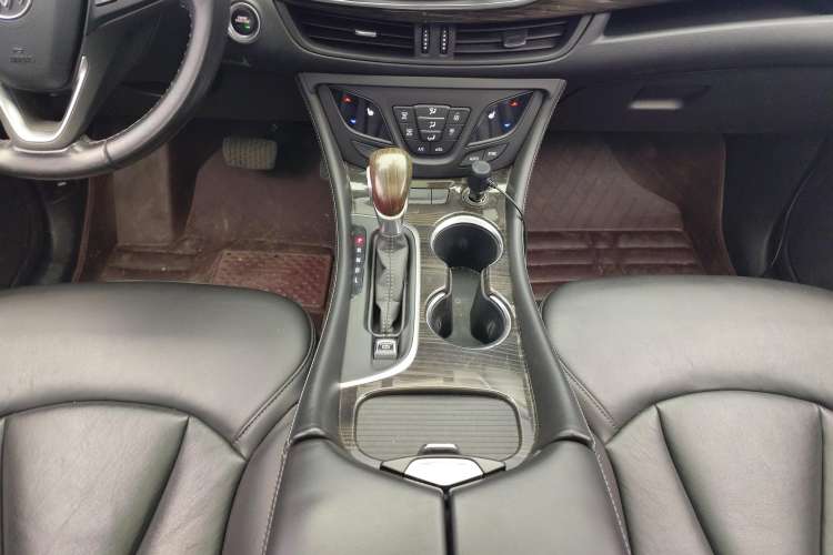 Used Buick Envision 2018 20T Two-Wheel-Drive Elite Model
