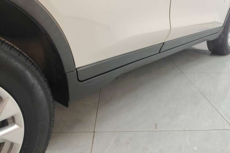 Used Nissan X-Trail 2015 2.0L CVT Comfort MAX Edition 2WD
