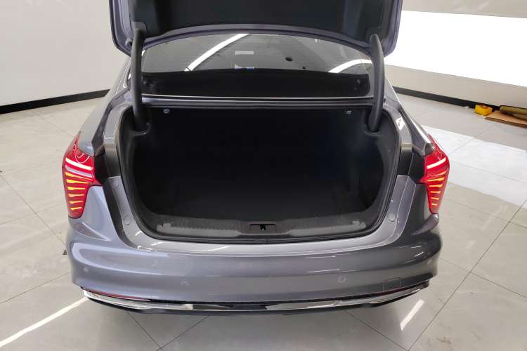 Used Hongqi H5 2023 2.0T Automatic Smart Connect Flagship Edition
