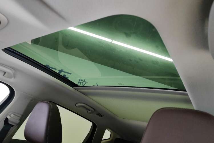 Used Wey VV6 2021 2.0T Two-Wheel Drive Smart Protection+
