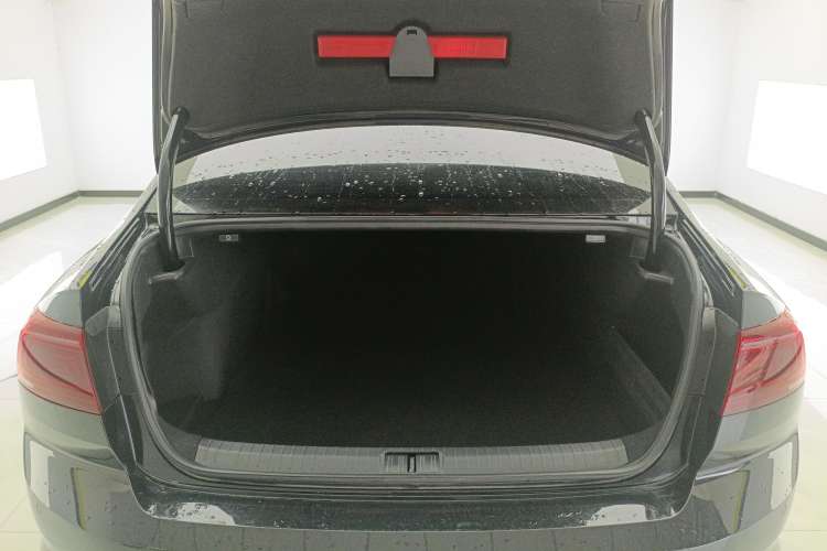 Used Volkswagen Magotan 2023 2 Million Units Commemorative Edition 330TSI DSG Luxury Version