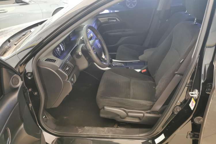 Used Honda Accord 2015 2.0L LX Comfort Edition