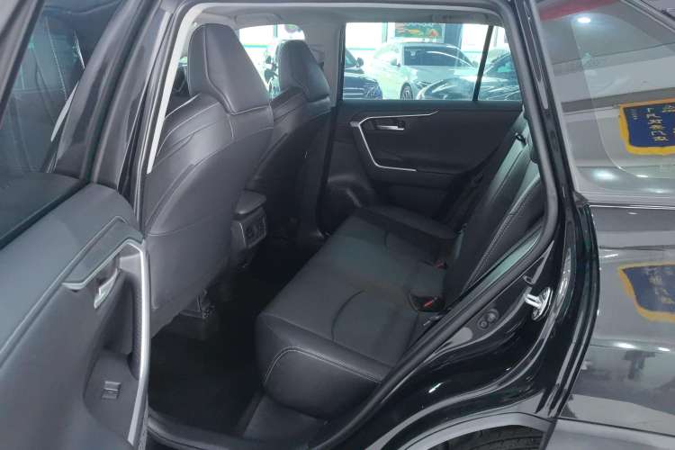 Used Toyota Wildlander 2023 2.0L CVT Two-Wheel Drive Urban Edition
