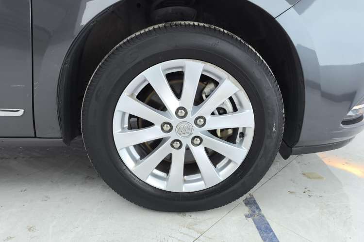 Used Buick GL8 2018 28T Luxury Model China VI Standard
