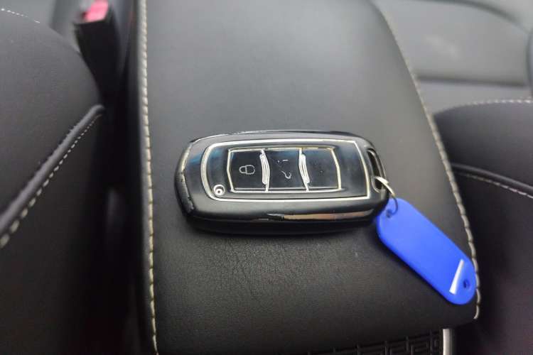 Used Geely Auto Emgrand GL 2018 1.8L DCT Elite Smart Connectivity Version
