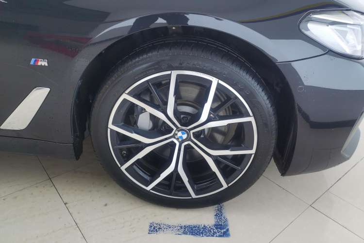 Used BMW 5 Series 2022 Restyled 530Li Luxury Edition M Sport Package
