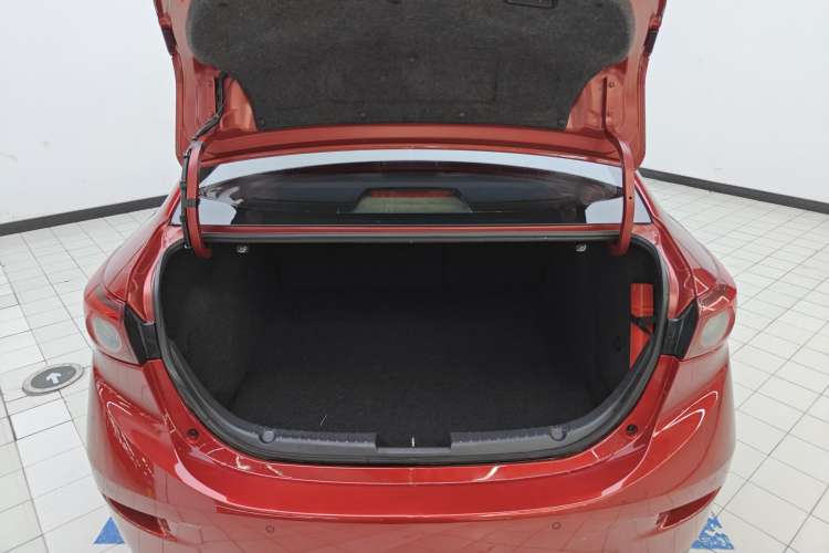 Used Mazda Mazda 3 Axela 2017 Sedan 1.5L Automatic Luxury Model Emission Standard China V
