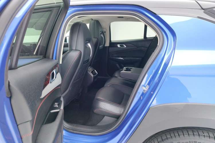 Used Lynk & Co 02 2018 2.0T DCT 4x4 Sport Pro Edition China V Standard
