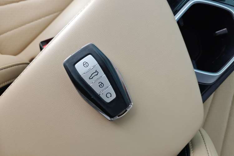 Used Geely Auto FX11 2023 2.0TD DCT Flagship Version
