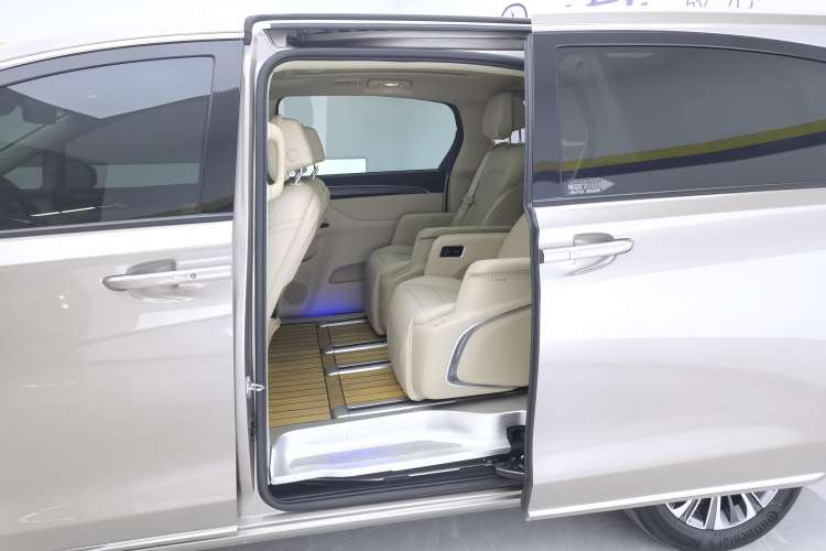 Used Buick GL8 2023 ES Lu Zun Luxury Model
