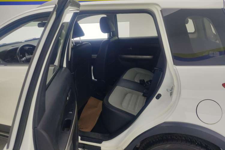 Used Great Wall M4 2014 1.5L manual Comfort trim level
