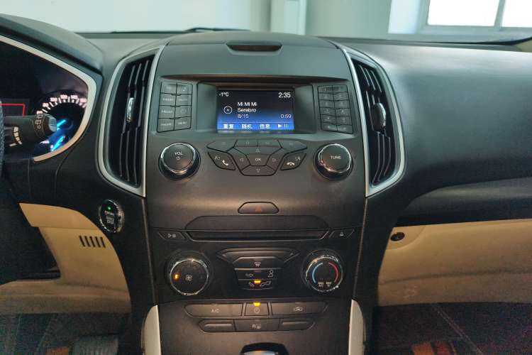 Used Ford Edge 2018 EcoBoost 245 Two-Wheel-Drive Titanium 5-Seater China VI Standard
