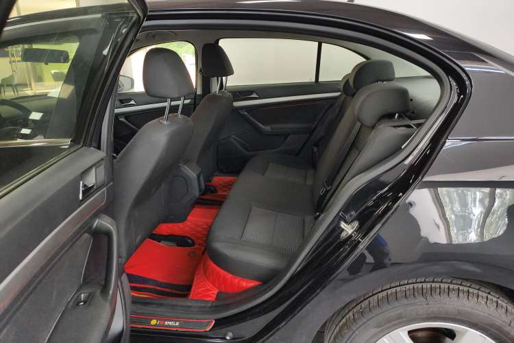 Used Volkswagen Lavida 2018 Classic 1.5L Automatic Fashion Edition China VI Standard
