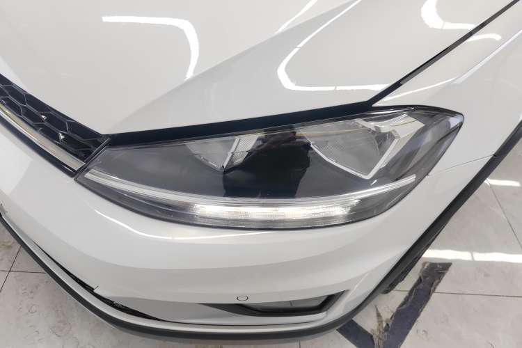 Used Volkswagen Golf 2019 1.8TSI Travel Edition
