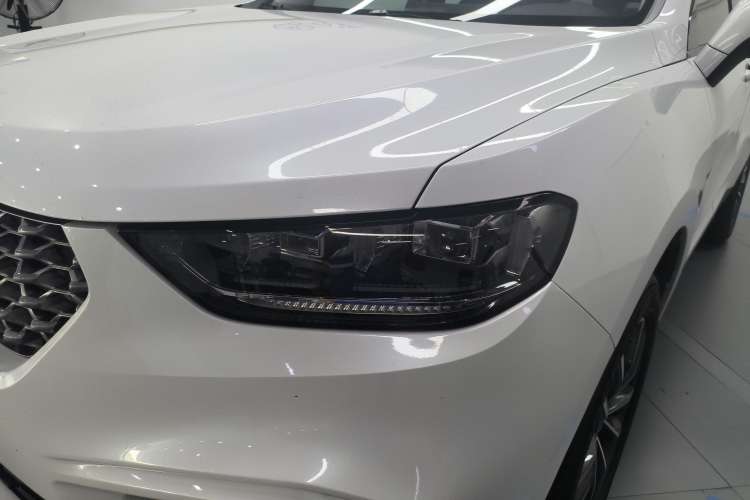 Used Wey VV5 2021 1.5T Two-Wheel Drive Color Pioneer
