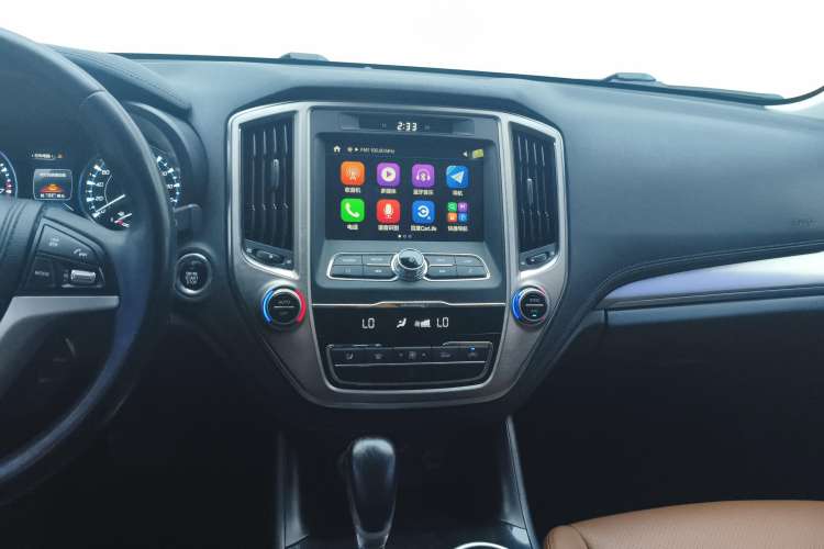 Used Changan CS95 2017 2.0T Two-Wheel Drive Zhitu Edition
