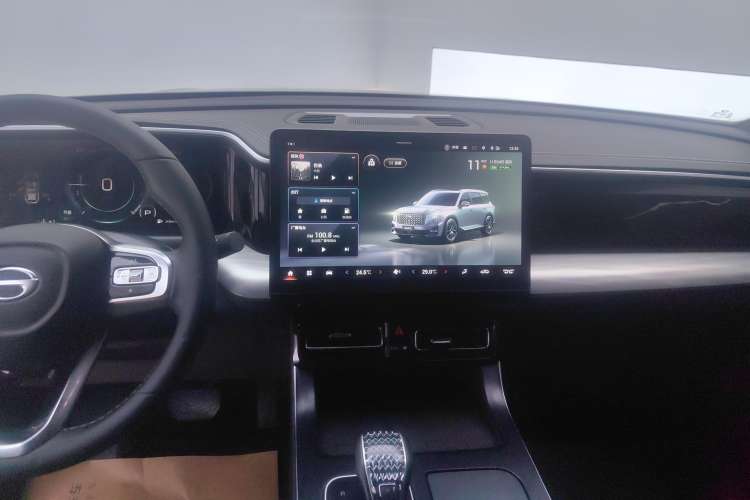 Used GAC Trumpchi GS8 2022 Linghang Series 2.0 TGDI Two-Wheel-Drive Luxury Smart Connectivity Version (7 Seats)