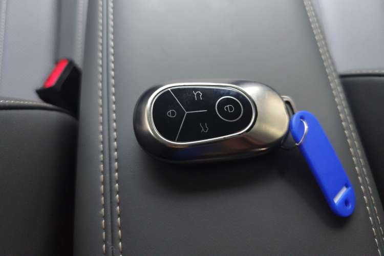 Used  Geome 2025 410 km Free Version
