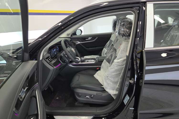 Used Hongqi HS5 2023 2.0T Flagship Pro Edition
