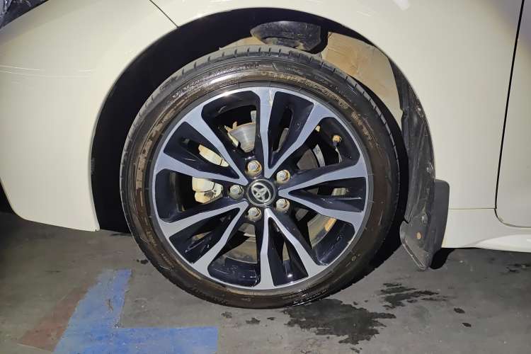 Used Toyota Levin 2022 Dual-Motor 1.8H E-CVT Sport Edition
