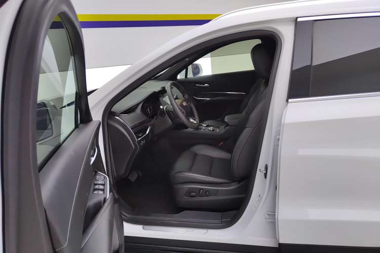 Used Cadillac XT4 2021 28T Two-Wheel Drive Tech Edition
