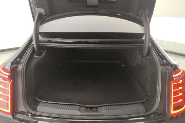 Used Hongqi H9 2020 2.0T Smart Connect Flagship Edition
