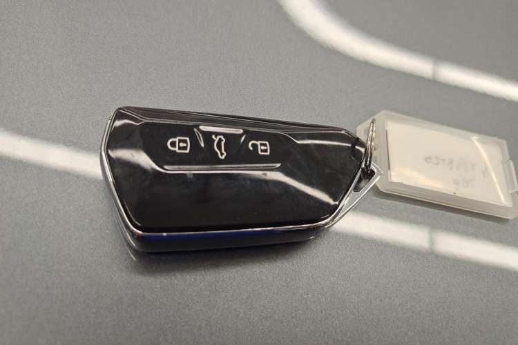 Used Volkswagen ID.6 X 2022 Intelligent Long-Range Version
