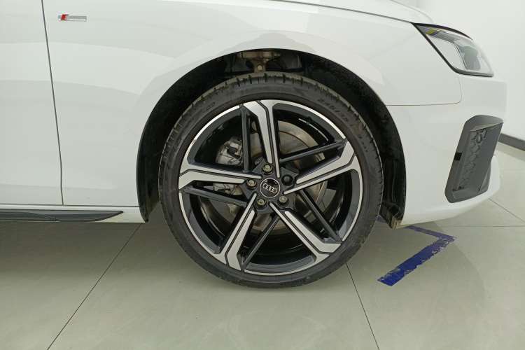 Used Audi A4L 2024 40 TFSI Luxury Dynamic Edition
