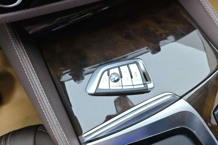 Used BMW 5 Series 2020 525Li Luxury Package
