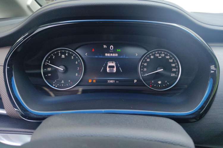 Used Buick GL8 2022 Land Business Class 652T Luxury Model
