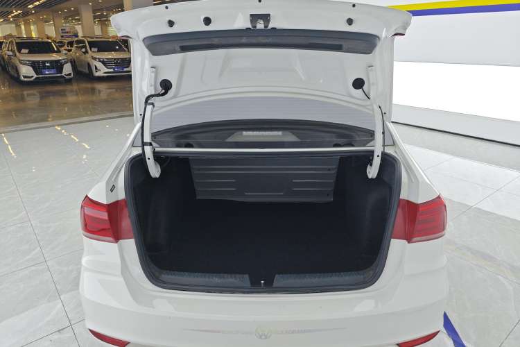 Used Volkswagen Santana 2021 1.5L Manual Fashion Edition
