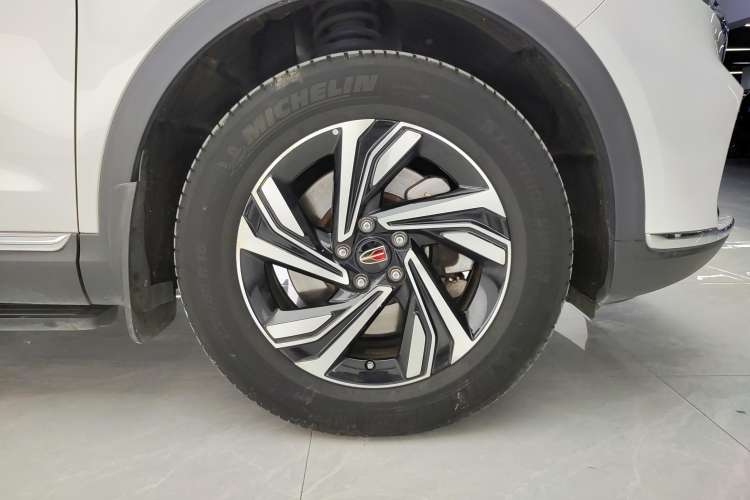 Used Hongqi HS5 2022 Revised Version 2.0T Smart Connect Flagship Edition
