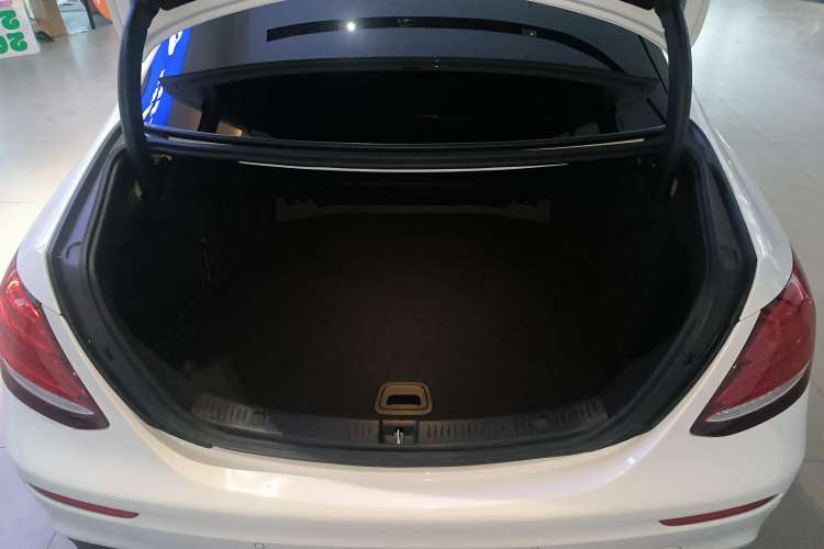 Used Mercedes-Benz E-Class 2020 Restyled E 300 L Sporty and Stylish Edition